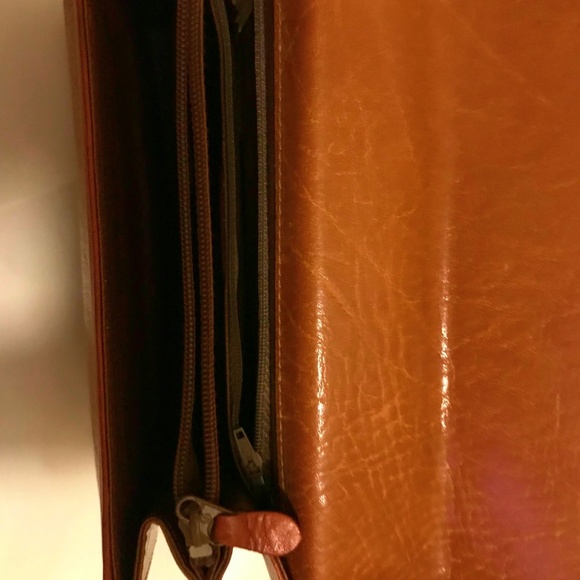 Handbag - Picture 3 of 6